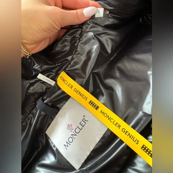 Moncler jacket - Picture 4 of 8